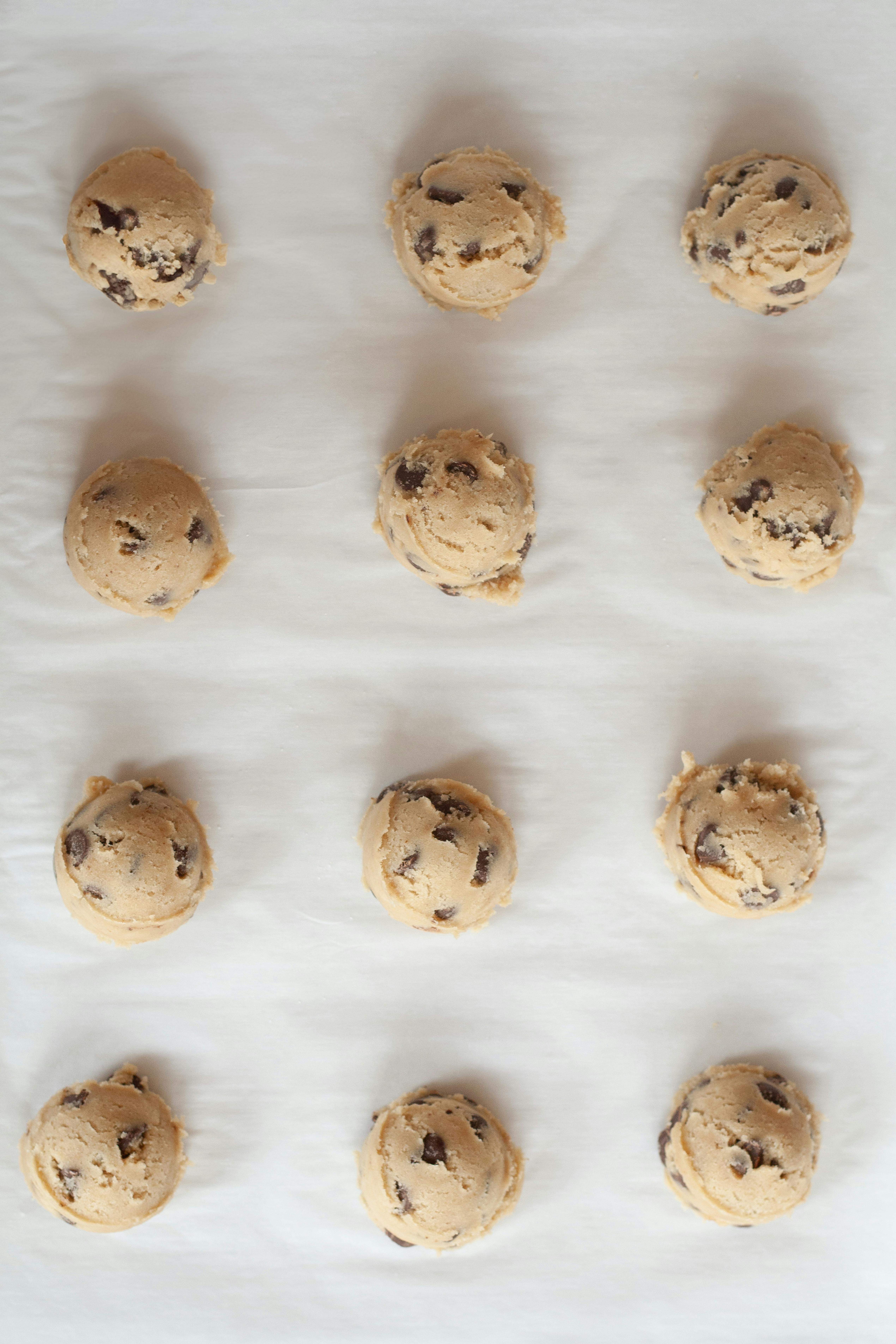 Chocolate chip cookie dough scoops